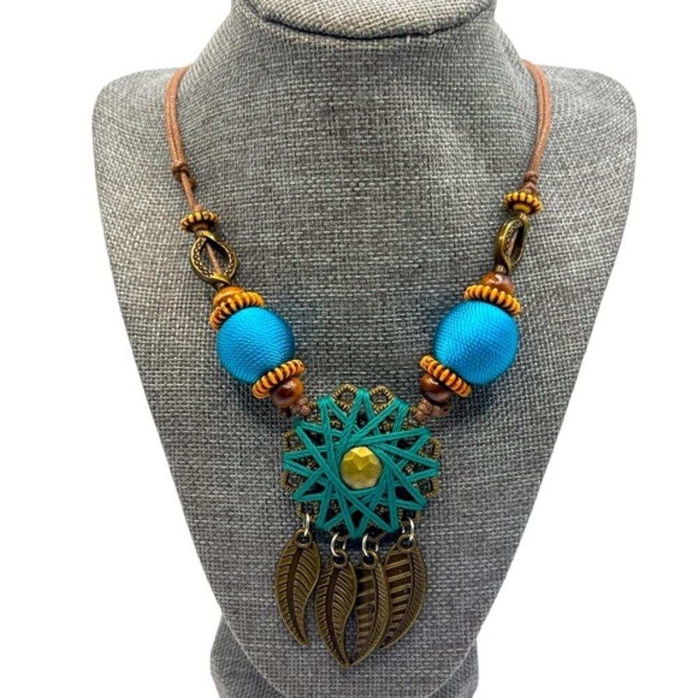 🌻Beautiful Handmade Statement Necklace